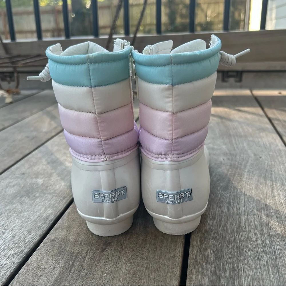 Sperry Topsider Saltwater Water Resistant Ankle Zip Up Boot Unicorn Pink size 6